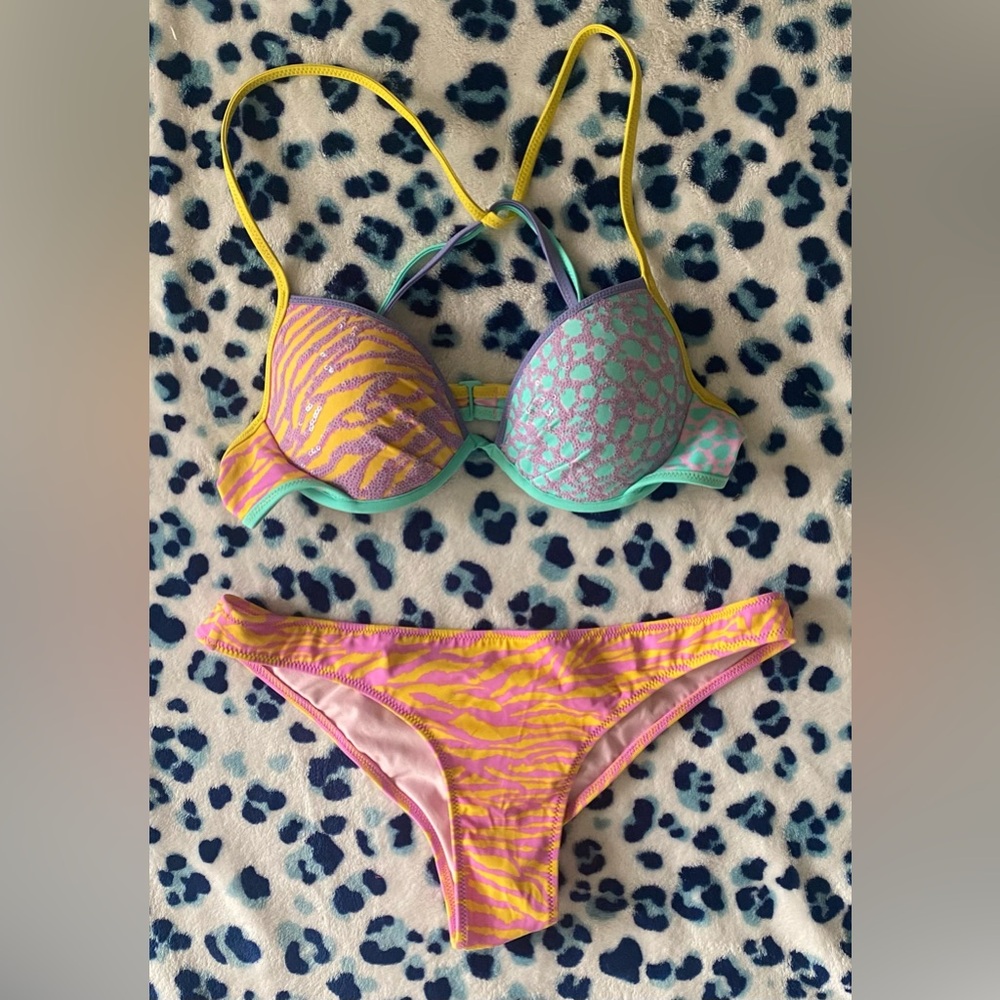 VICTORIAS SECRET zebra bikini 🦓👙